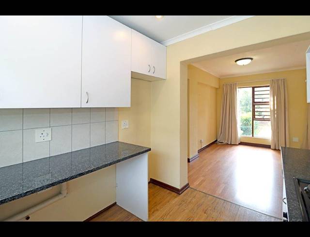 2 BEDROOM APARTMENT FOR SALE IN DOWERGLEN EXT 4